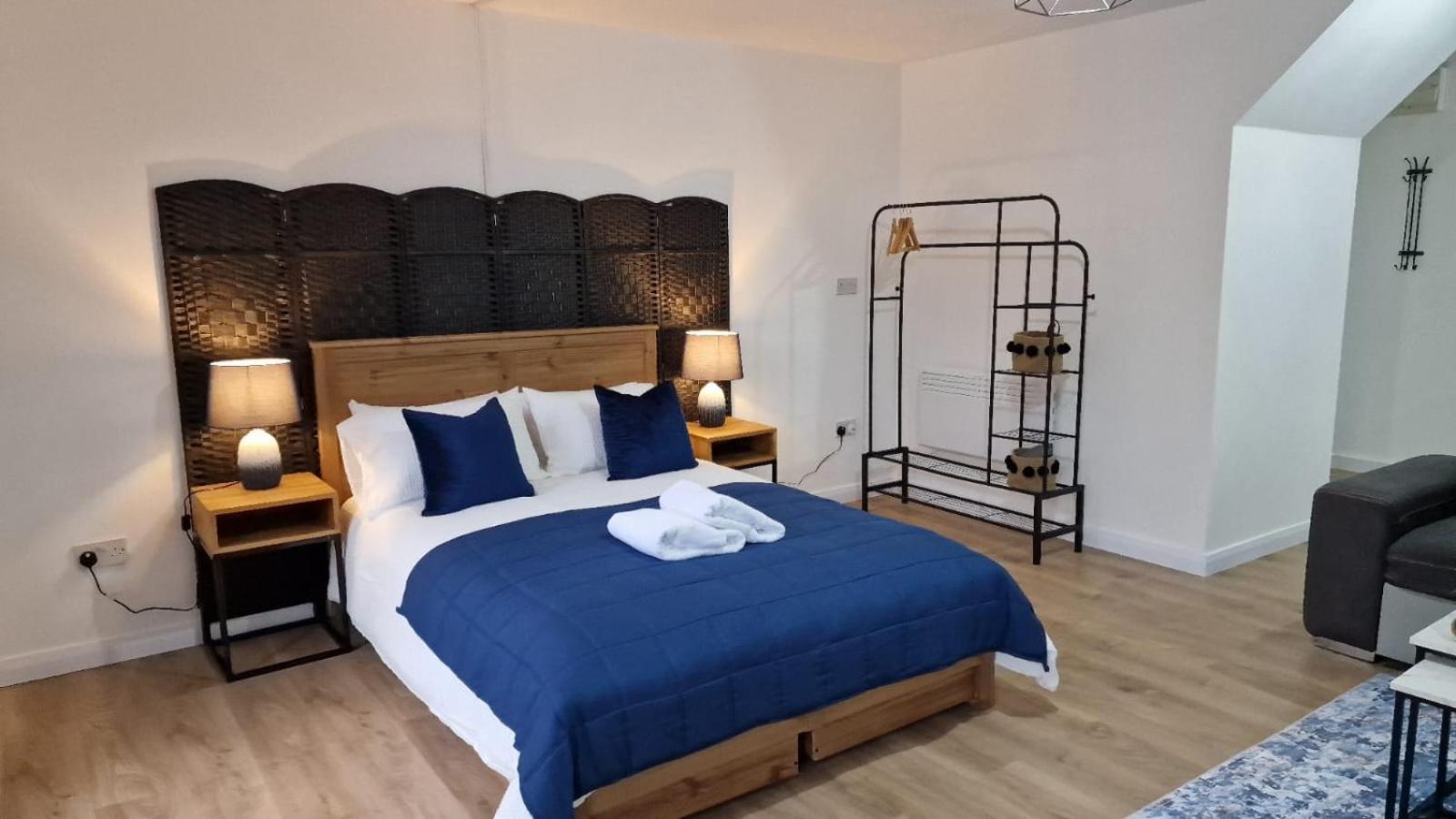 Studio Bleu Бирмингам Екстериор снимка